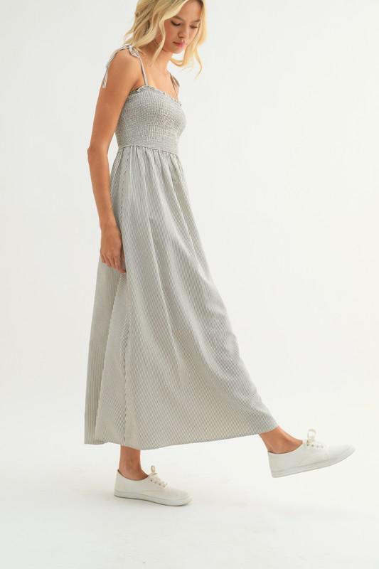 Striped Selt Tie Maxi Dress-Black/Ecru