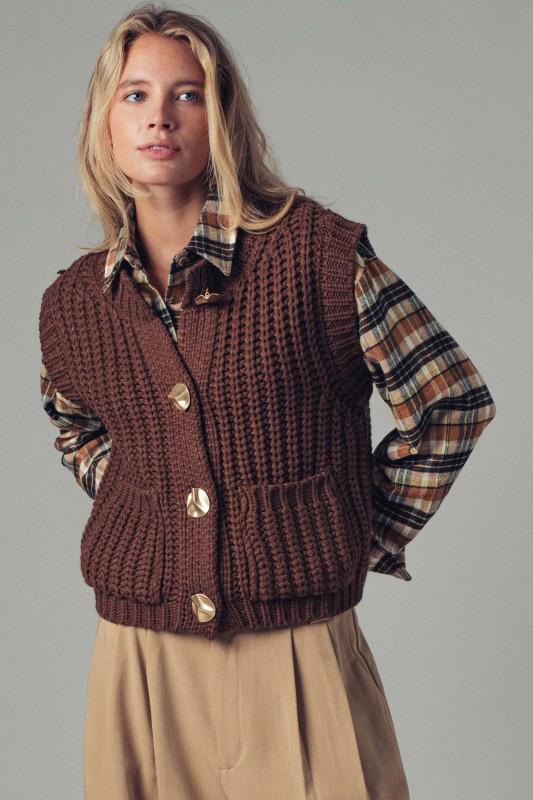 Chunky Knit Gold Button Vest