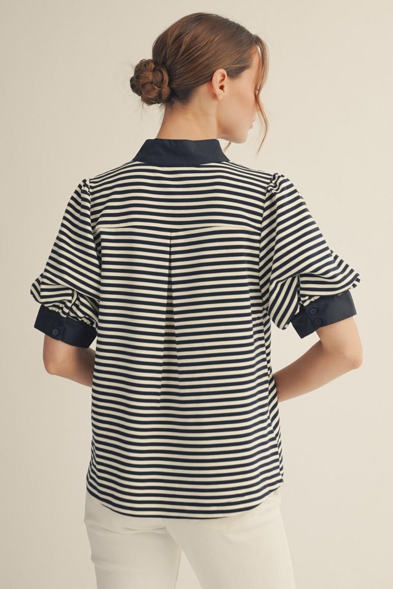 Puff Sleeve V-Detailed Top
