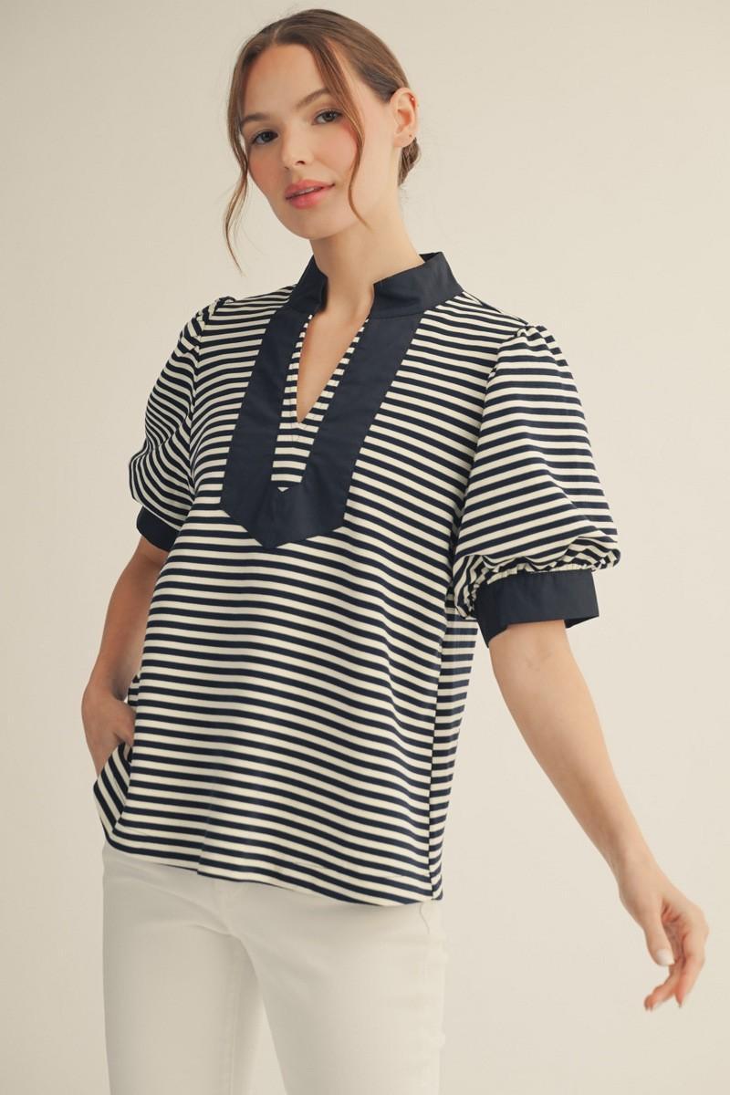 Puff Sleeve V-Detailed Top