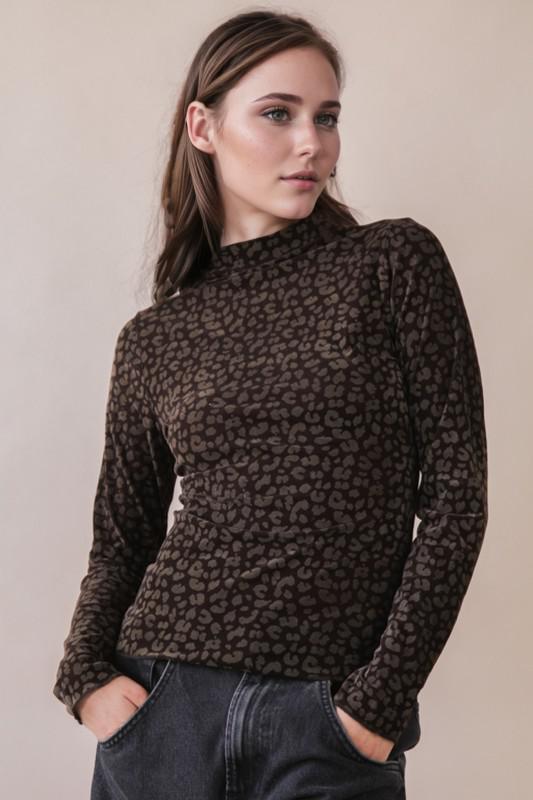 Leopard Velvet Fitted Top