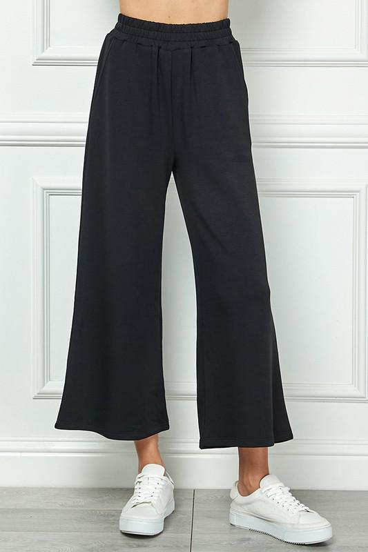 Very Soft Cropped Wide Pants
