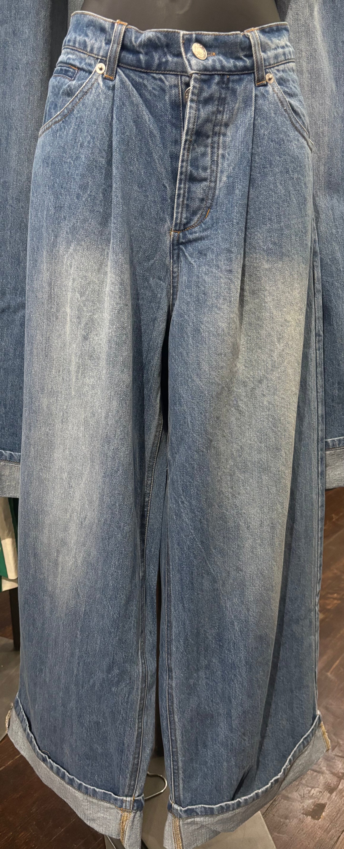 Pleated Front Cuff Denim Jeans